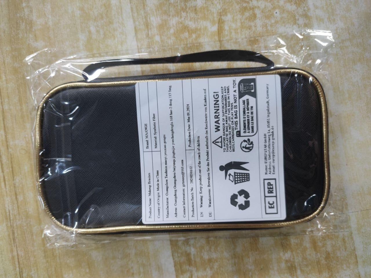 18-Piece Professional Makeup Brush Set with Case - Black Gold - Raggs 2 Riches